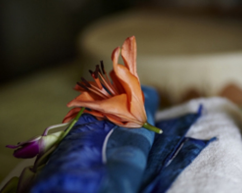 Valentine’s Special - 2 hour Traditional “old style” Hawaiian Lomi Lomi Massage with Love Treats Bag