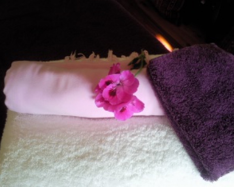 Special Offer - 2 hour Traditional “old style” Hawaiian Lomi Lomi Massage Gift